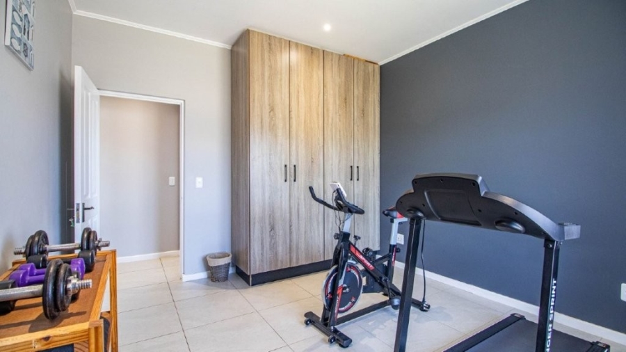 3 Bedroom Property for Sale in Whale Rock Heights Western Cape